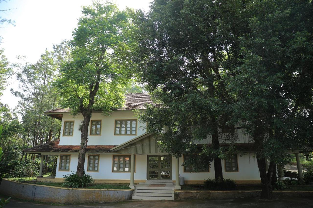 Отель Sahyadri Ayurveda Pirmed Экстерьер фото
